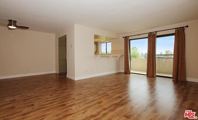 Building Photo - 5000 S Centinela Ave