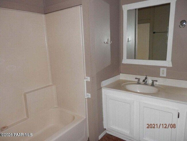 Building Photo - 7900 E Walnut Way