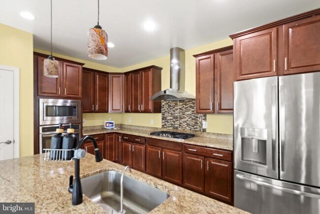 Building Photo - 24839 Somerby Dr