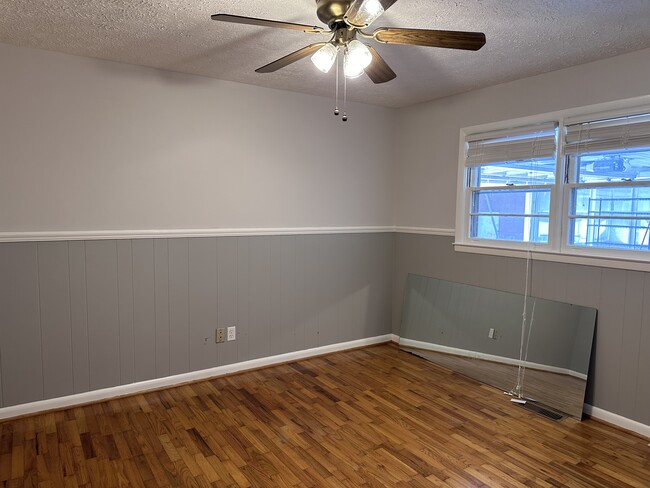 Bedroom 2 - 644 Hoot Owl Hollow Rd