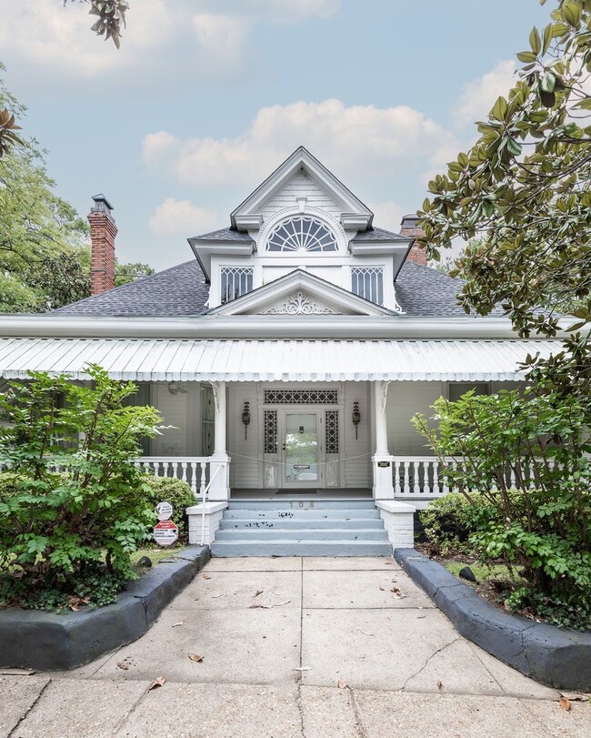 Building Photo - Historic Opelika Home - 108 N 9th St