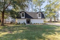 Building Photo - 185 El Pinto