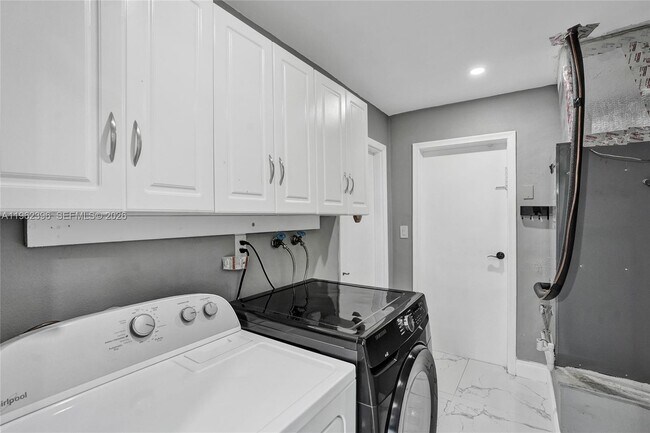 Building Photo - 9774 NW 19th Pl