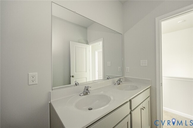 Building Photo - 6467 Fennec Run