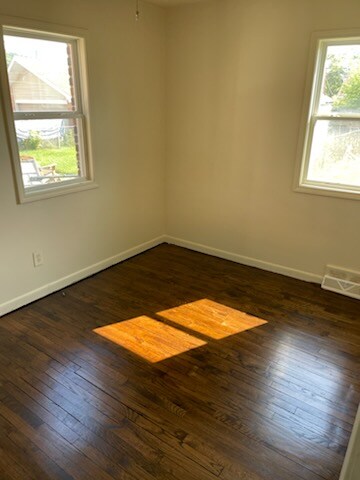 Building Photo - 9863 Ruth Ave