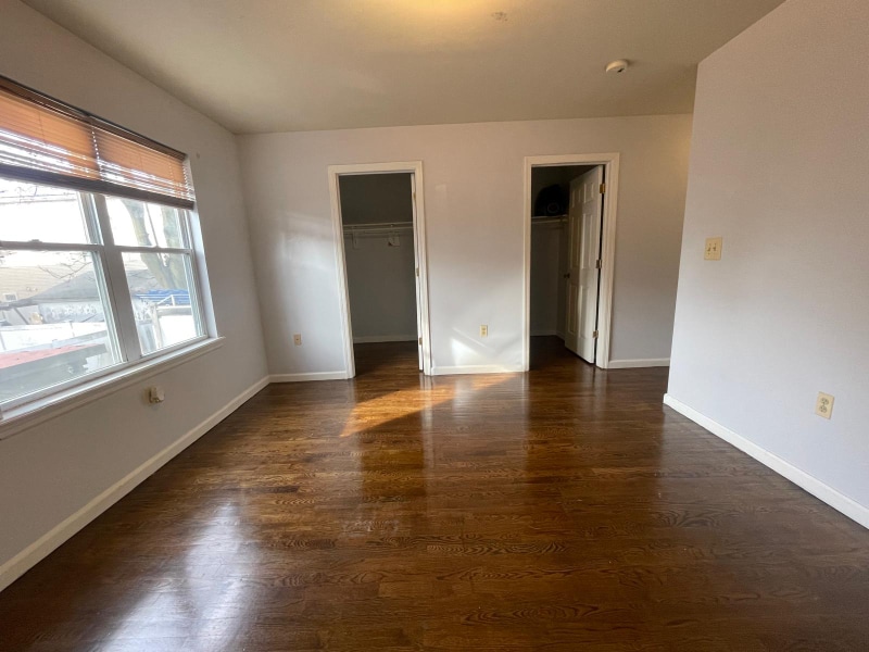 Building Photo - 930 Olive St