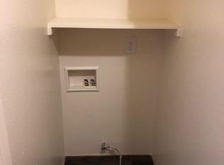 Building Photo - Duplex for Rent