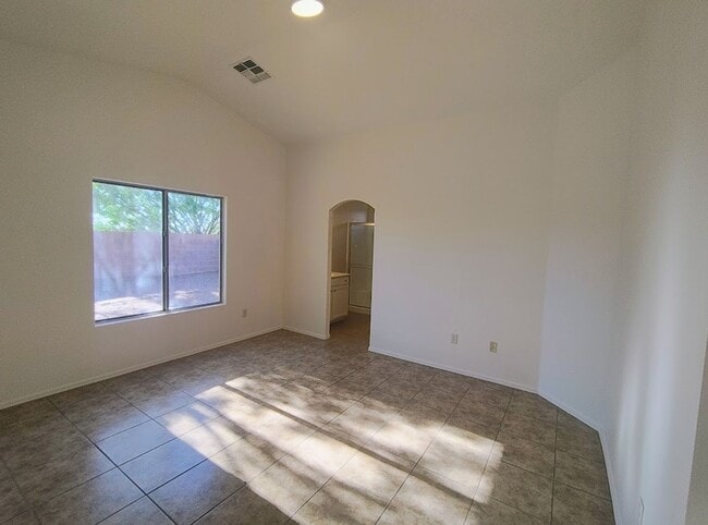 Building Photo - 7856 S Baja Stone Ave
