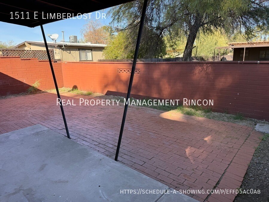 Building Photo - 1511 E Limberlost Dr