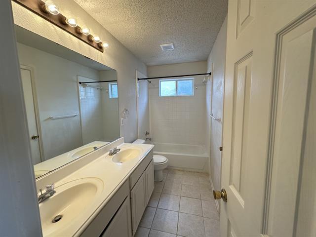 Building Photo - 3953 Windford Dr