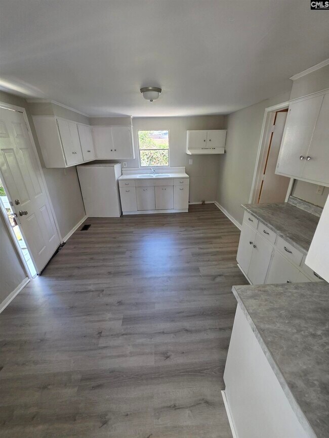 Building Photo - 4030 Gonzales Ave