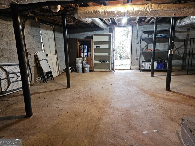 Building Photo - 3085 Stantondale Dr