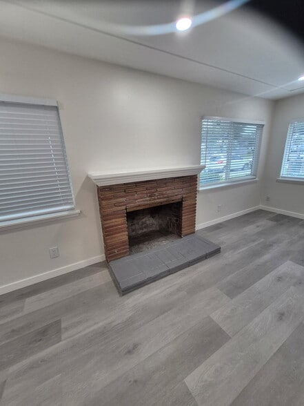 Building Photo - 2902 N 1st St