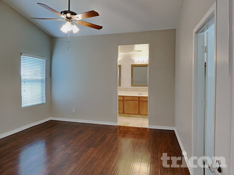 Building Photo - 34527 Karan Swiss Cir