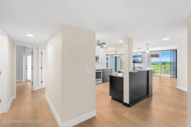 Building Photo - 800 Del Rio Way
