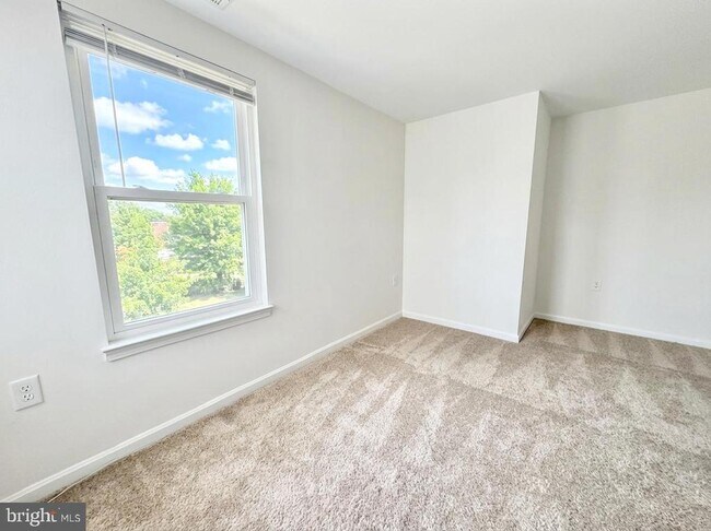 Building Photo - 4342 Pembrook Village Dr