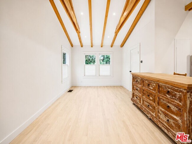 Building Photo - 6853 Alta Loma Terrace