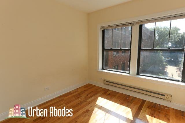 Building Photo - 625 W Cornelia Ave