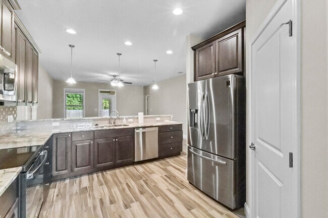 Building Photo - 949 Kenzie Ln