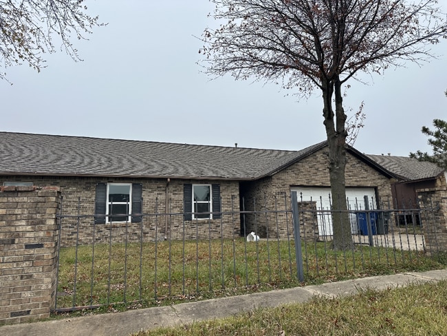 Building Photo - 12919 E 31st Ct