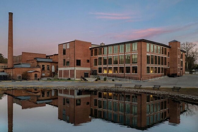 Building Photo - 200-U Barrett St