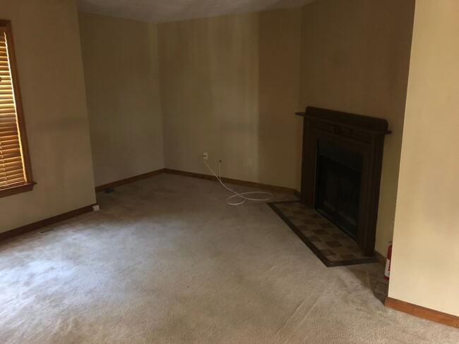 Building Photo - 2 Bedroom Condo in New Haven