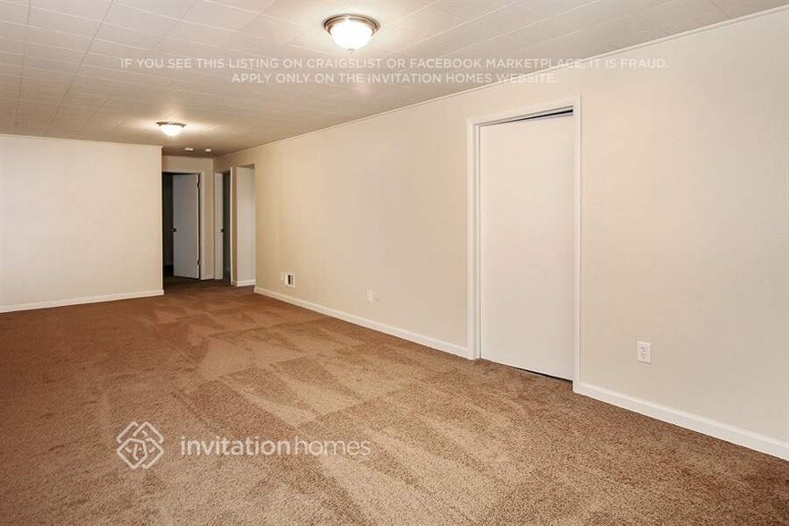 Building Photo - 2122 Truda Dr