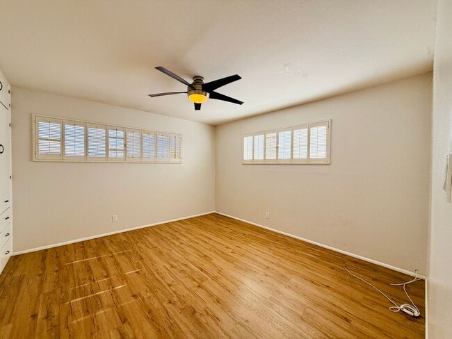 Building Photo - Classic McNeil Estates Ranch-style home-ALL UTILITIES, POOL AND LANDSCAPING INCLUDED WITH RENT!