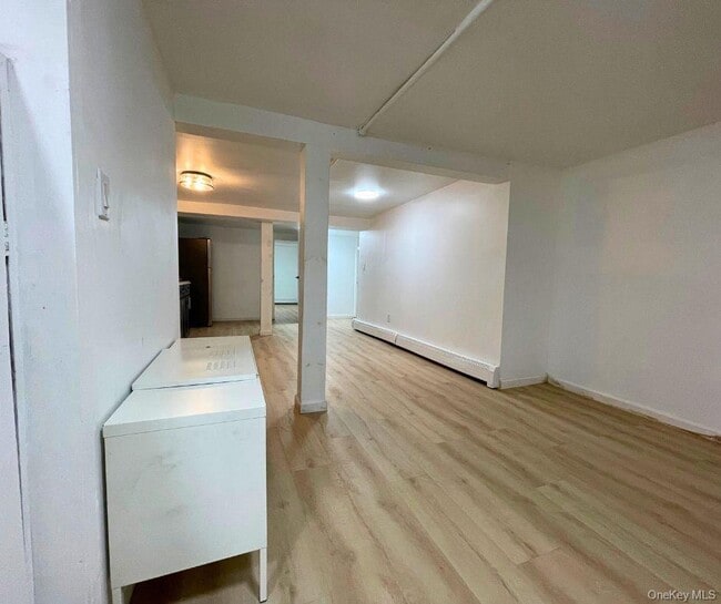 Building Photo - 113-33 204th St