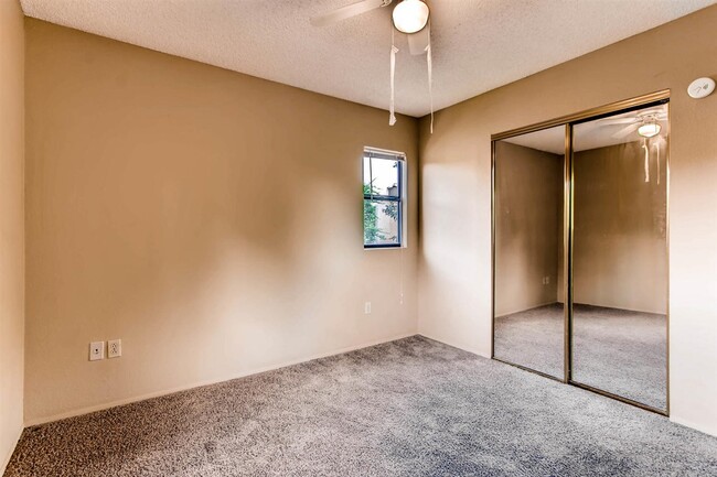 Building Photo - 1511 Sunrise Shadow Ct