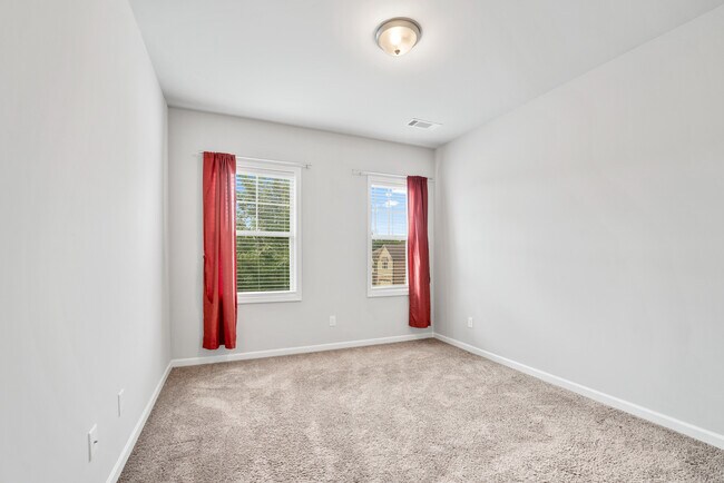 Building Photo - 3353 Ivy Farm Ct