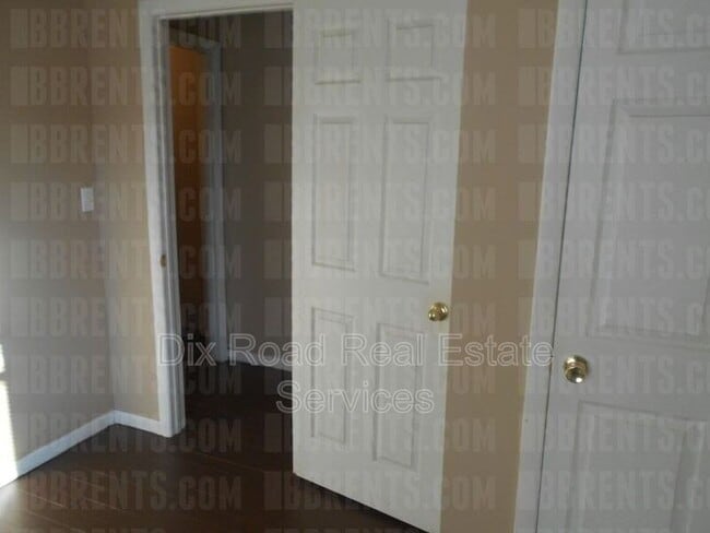 Building Photo - 1503 Smith Ave