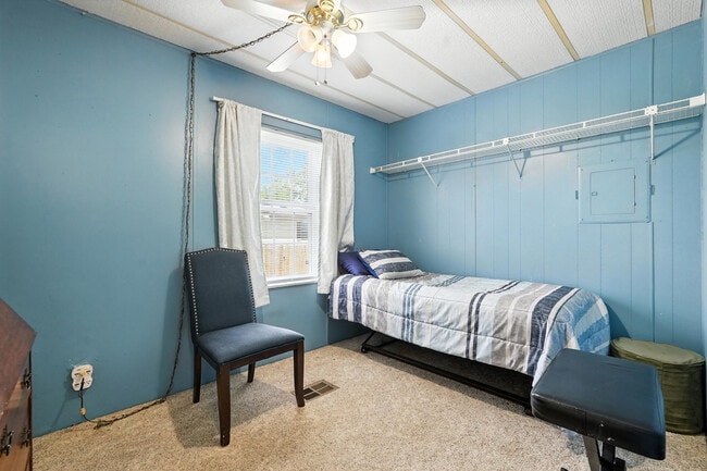 Building Photo - 163 Buchanan Cir