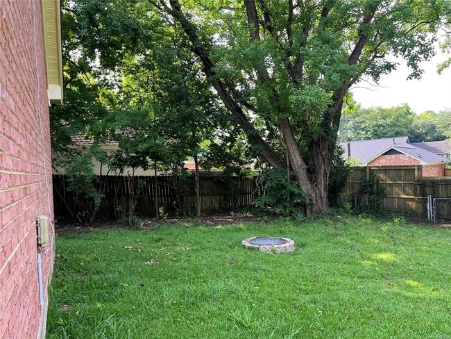 Building Photo - 3128 Hemon Rd