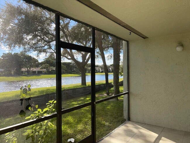 Building Photo - 6444 La Costa Dr