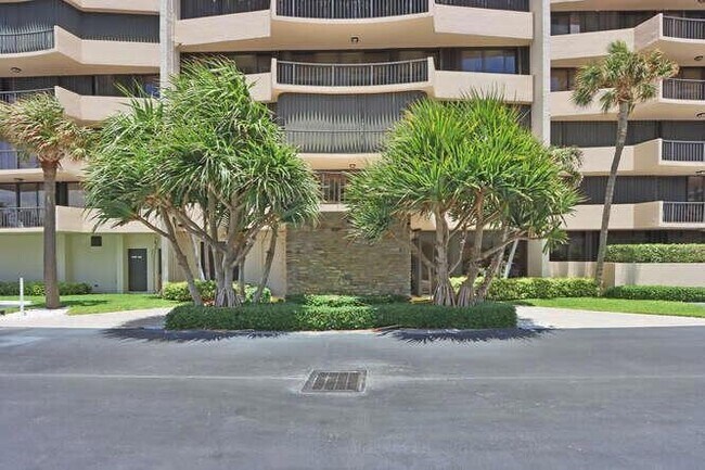 Building Photo - 4200 N Ocean Dr