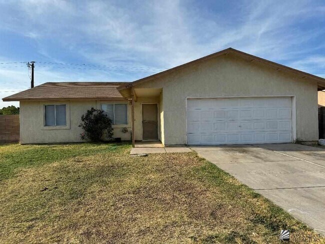 Primary Photo - 4426 W 20th Pl