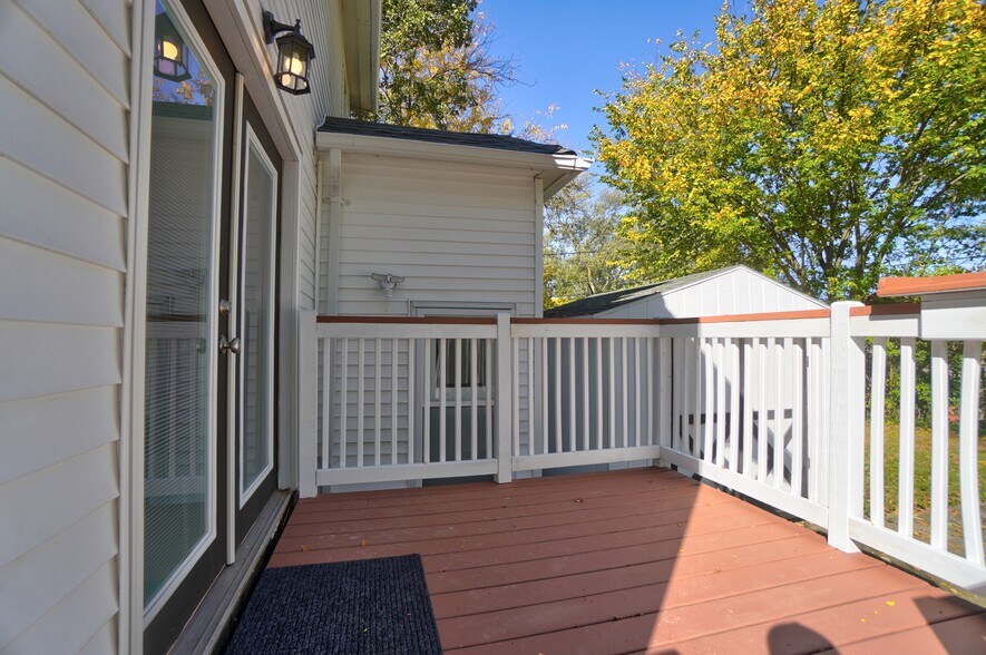 Building Photo - 4 Runyan Ct