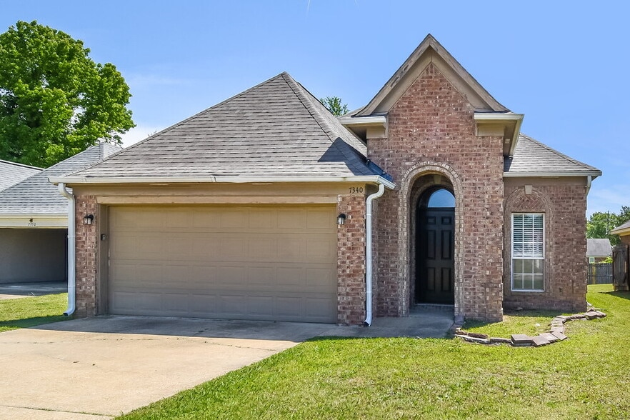 Building Photo - 7340 Durango Dr