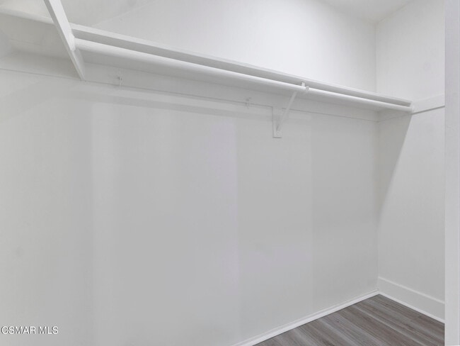 Building Photo - 3811 Lake Harbor Ln