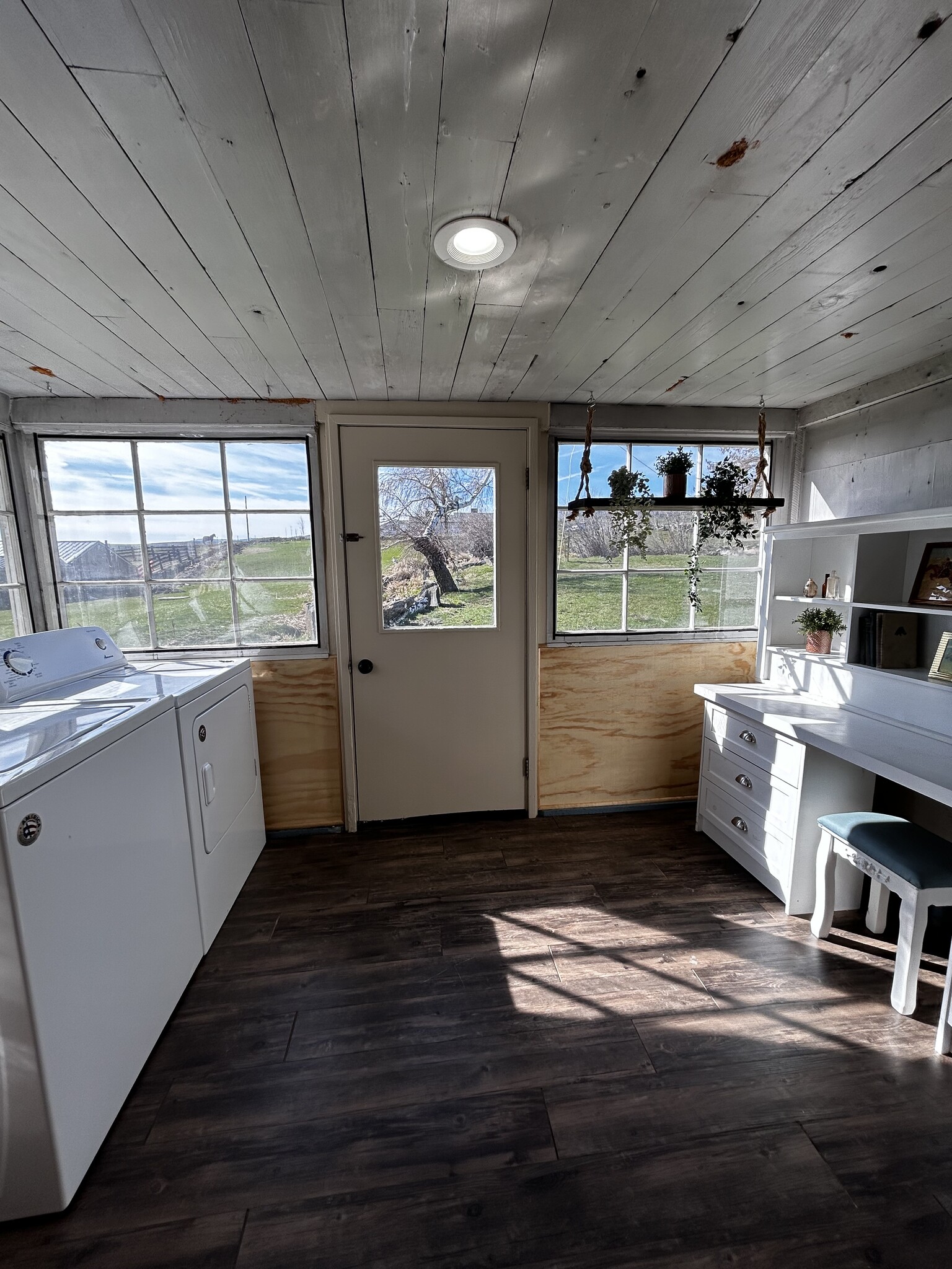 Building Photo - 810 Watt Canyon Rd