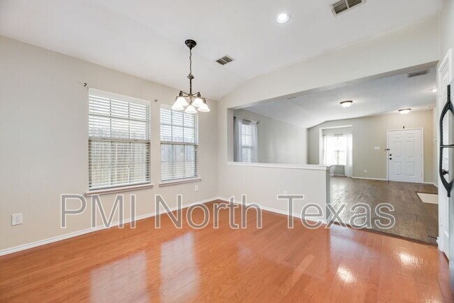 Building Photo - 2677 Calmwater Dr