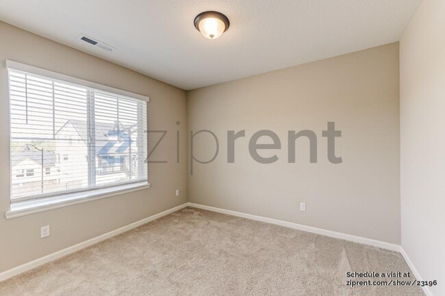 Building Photo - 7294 NW Oakfern Dr