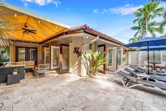 Building Photo - 2757 NE 20th St