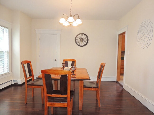 Building Photo - Renovated Colonial with 4 Beds - 1.5 Baths