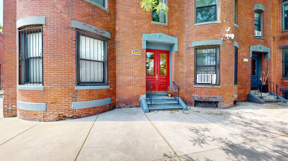 Building Photo - 86 Hammond St