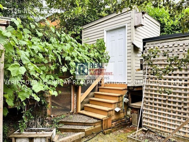 Building Photo - 3115 NE 41st Ave