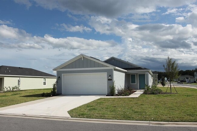 Building Photo - 3080 NE 38th Ln