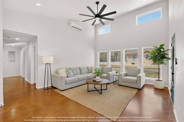 Building Photo - 1471 W Kaufman St