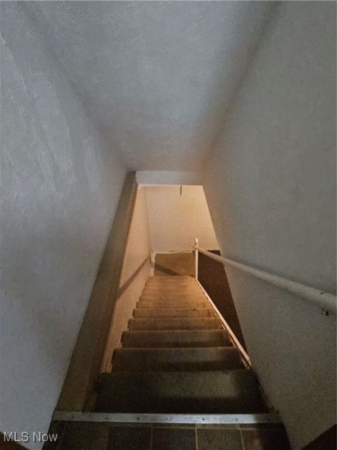 Stairs to basement - 14293 Galehouse Rd